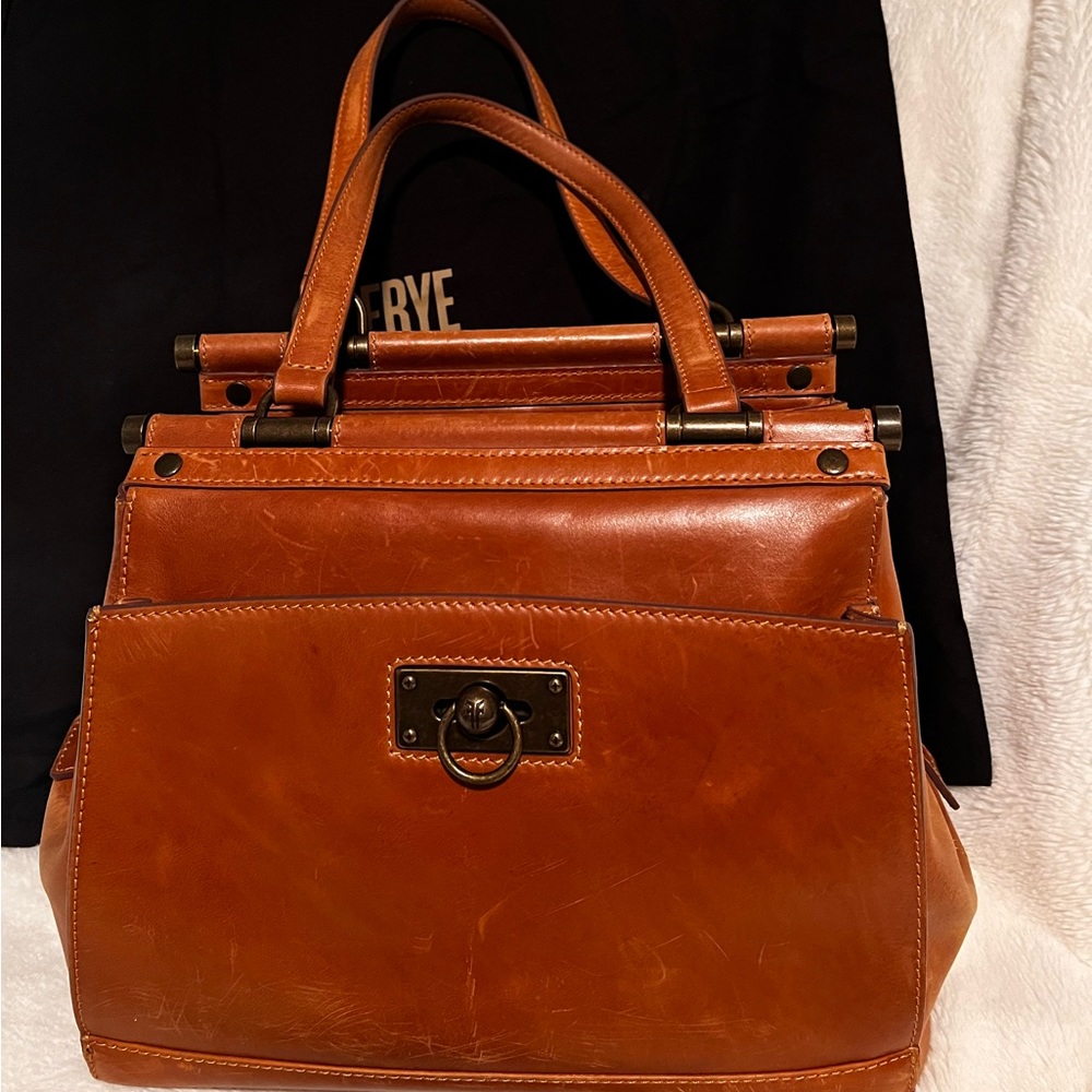 ⭐️ Make Me An Offer ⭐️ Frye Farrah Leather Handbag